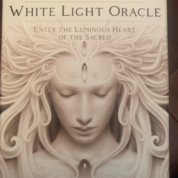 Alana Fairchild Oracle Cards set - Picture 4 of 5